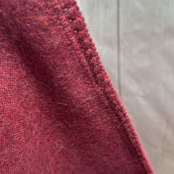 Estirpe Inca Alpaca 100% Poncho Button Front Scarf Attached Cozy Elegant Luxury - Picture 13 of 16